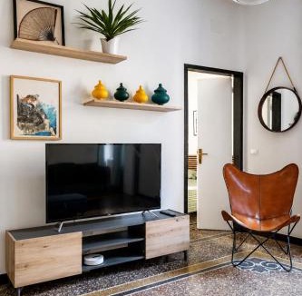 Pre Apartment | Designer 2 bedroom-AC apartment in the Center of Genoa