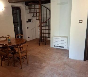 Caltignaga Apartment | Dimora delle Antiche Mura