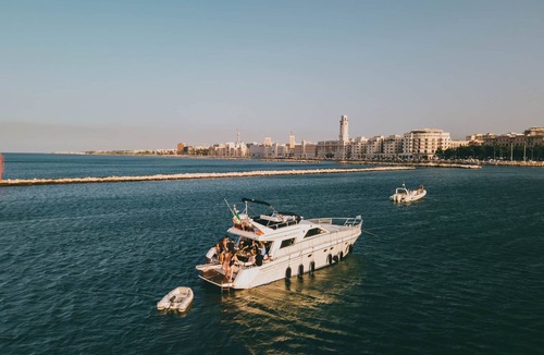 Municipio 3 Boat Rental | DiscoverBoat - Pita - Esclusivo Boat and Breakfast