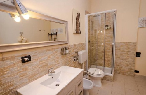 Bari City Centre Apartment | Dolci Emozioni Room 82