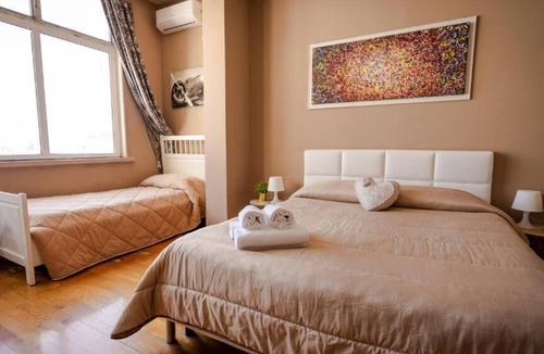 Bari City Centre Apartment | Dolci Emozioni Room 82