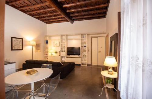 Rione III Colonna Apartment | Domitia Home SPAGNA
