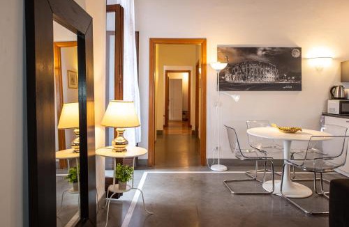 Rione III Colonna Apartment | Domitia Home SPAGNA