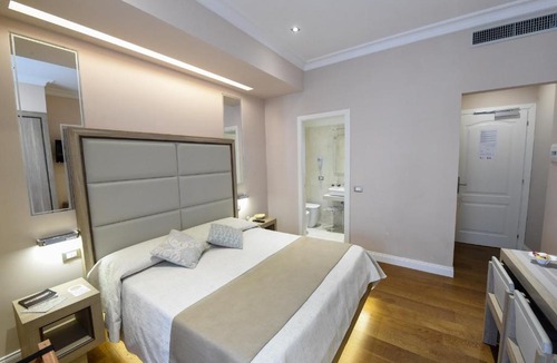 Trastevere House | Domus Clara