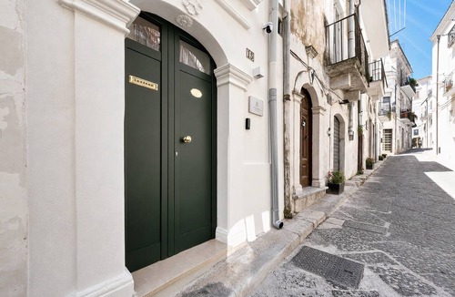 Monte Sant'Angelo Apartment | 'Domus Dell'Angelo 3' – Comfort and Authenticity in the Heart of Monte Sant’Angelo