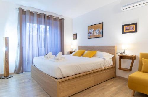 Rione II Trevi Apartment | Domus Domi Barberini Sq.