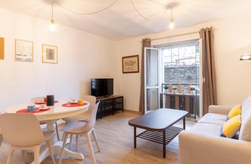 Rione II Trevi Apartment | Domus Domi Barberini Sq.