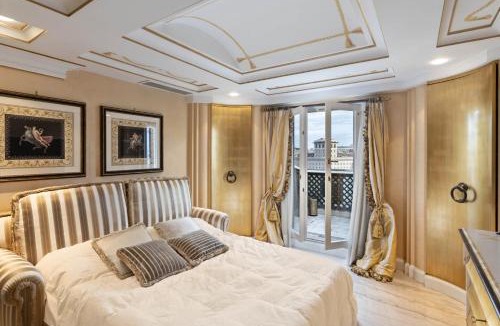Rome City Centre Apartment | Domus Maxima AraCoeli Penthouse Piazza Venezia