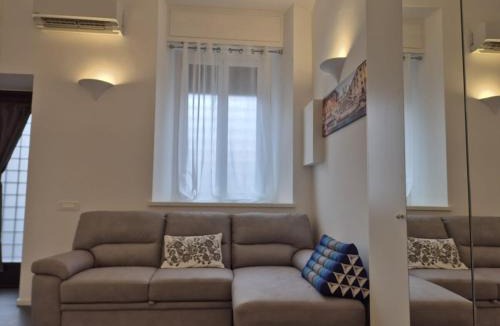 Salario House | Domus Tirso Mini Loft with independent entrance