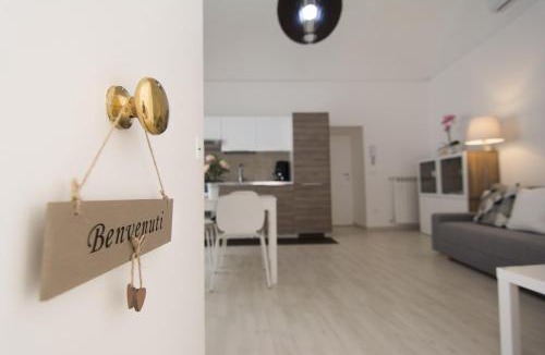 Caserta Apartment | Domy House