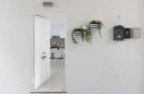 Caserta Apartment | Domy House