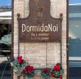 Civitanova Marche Bed & Breakfast | DormidaNoi B&B