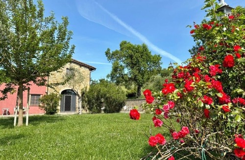 Magione Apartment | Double bedroom Oliveto