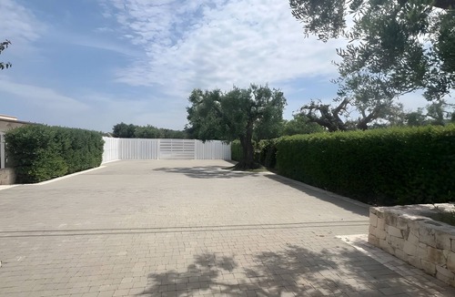 Macchia di Monte Apartment | Double Room Carrubo in Monopoli: Comfort Between Sea and Hills