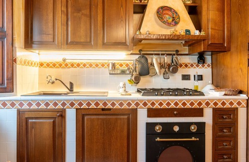 Anghiari Apartment | Double Rooms 'Beb 1416' with Shared Terrace, Shared Garden and Wi-Fi
