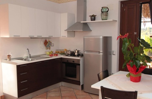 Palinuro Apartment | Drei-Zimmer-Wohnung für 4 Personen by Interhome
