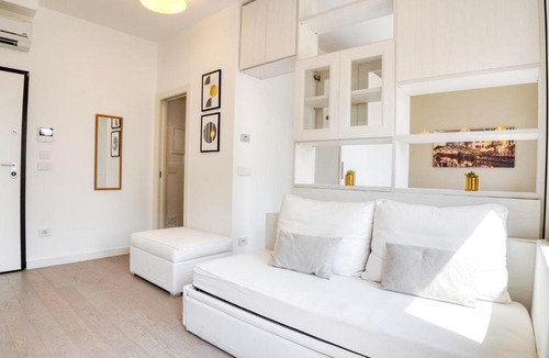 Carrobbio Apartment | Duomo Modern Suite in Via Torino - Prime Central Location