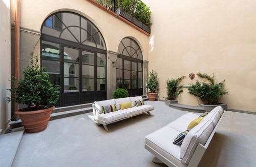 Santa Croce Apartment | Duomo Penthouse By Geco Vacation Rentals