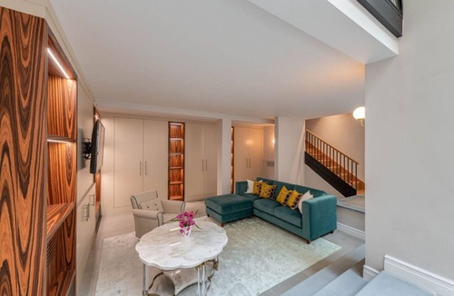 Santa Croce Apartment | Duomo Penthouse By Geco Vacation Rentals