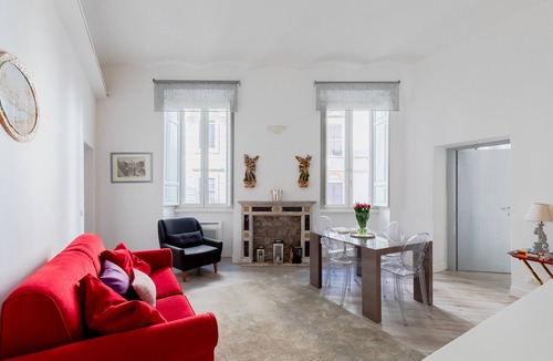 Rione XIV Borgo Apartment | Elegant 3 bdr apartment near Campo dei Fiori