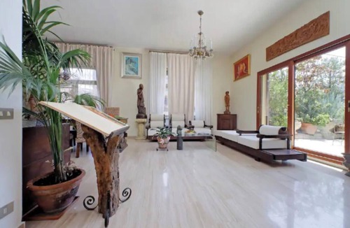 Rome Apartment | Elegant 3-Bedroom Roman Retreat with Terraces Near Trastevere Station
