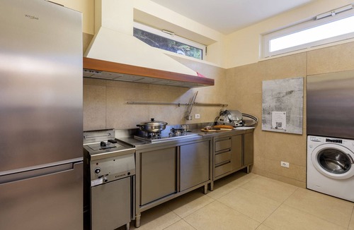 Mogliano Villa | Elegant and comfortable villa with pool and panoramic hillside views, about 30 minutes from the sea