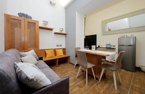 Rione XIV Borgo Apartment | Elegant and new 3 bedrooms apt near S. Peter!
