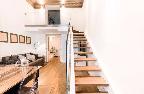 Prati Apartment | Elegant, High Ceiling, Central, at walking distance from everything