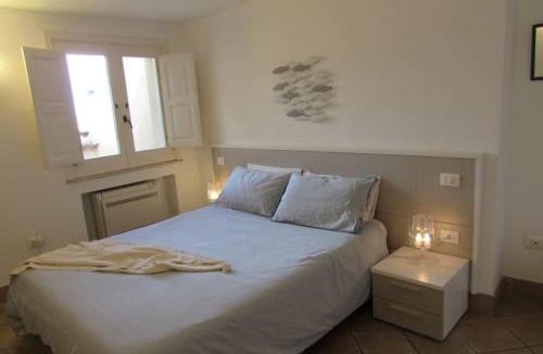 Rione VI Parione Apartment | Elegant Piazza Navona Apartment