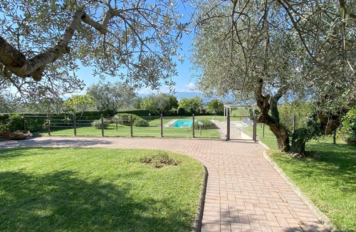 Bivio Pozzo Villa | Elegant Tuscan Villa, Gated Pool, Total Privacy, Panoramic Views, EV Charger