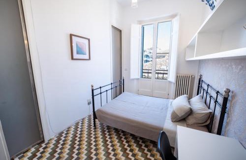 Pescara Apartment | Elegante appartamento vista mare con 4 camere, balconi e ascensore Centro Pescara