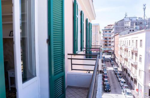 Pescara Apartment | Elegante appartamento vista mare con 4 camere, balconi e ascensore Centro Pescara
