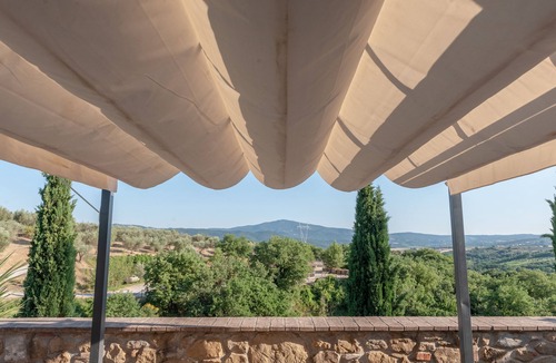 Panicale Apartment | Elm Tree Apt In Farmhouse With Pool, Panicale, Italy