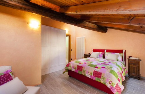 La Salle Apartment | Emilio Apartments