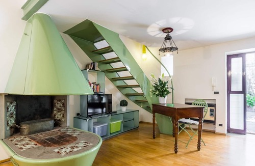 Trastevere Apartment | Enjoy your stay - Trastevere Rome Apartment with courtyard