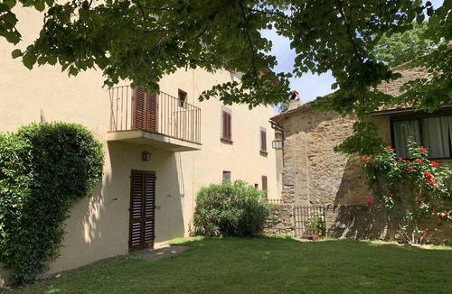 Pergine Valdarno Apartment | Entire rental unit hosted by Agriturismo Castello Di Montozzi