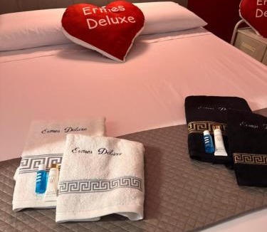 Pozzuoli Apartment | Ermes Deluxe Apartament
