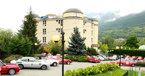 Montan-Angelin-Arensod Hotel | Etoile Du Nord