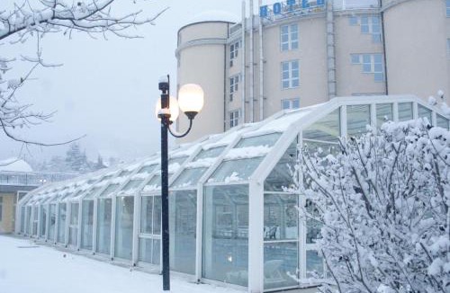 Montan-Angelin-Arensod Hotel | Etoile Du Nord