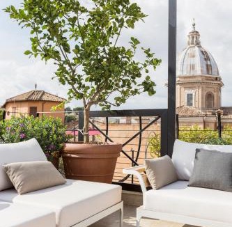 Rione V Ponte Apartment | Exclusive Rooftop-DesignD Stays