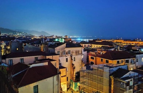 Historical Downtown Salerno Apartment | 🌊 Exclusive sea view in the heart of Salerno