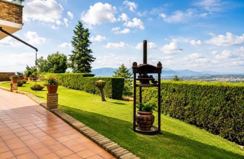Chieti Villa | Exclusive Villa Sea & Mountain View, 5 Suites