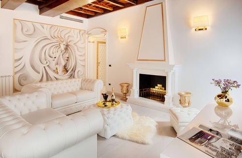 Rione III Colonna Apartment | Extra luxury in the heart of the historic center of Rome