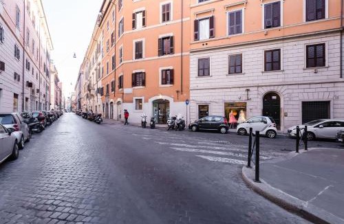 Rione IV Campo Marzio Apartment | Fabulous Pantheon Apartment