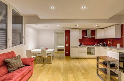 San Siro Apartment | Facing San Siro Stadium 4 beds 300meters from the metro with garage