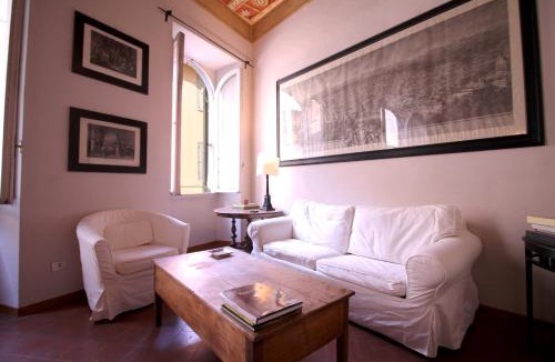 Rione V Ponte Apartment | Family 2BR Apartment in Via Giulia