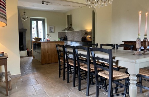 Pergola House | Family holiday home with great view, heated pool and pizza oven