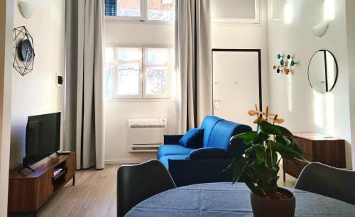 Famagosta Apartment | Fantastic Flat Famagosta Area, Forum, Parking, Netflix