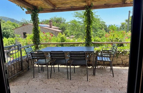 Sassofortino House | Fantastic stone house with several terraces and views of the Maremma
