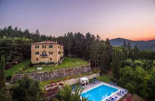 Ripoli Villa | Fantastic Villa for 12 People with private pool and views